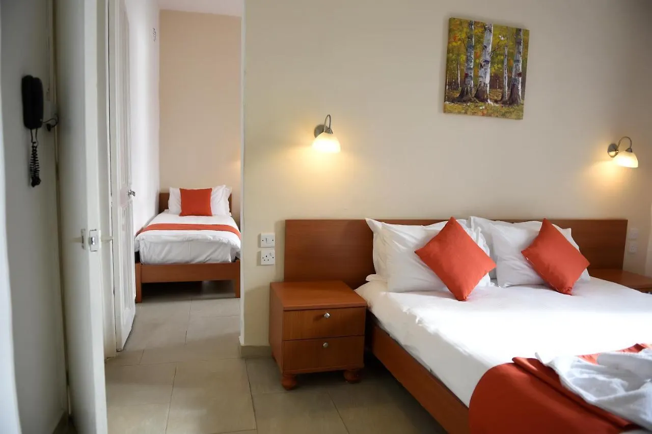 **  British Hotel La La Valletta Malta